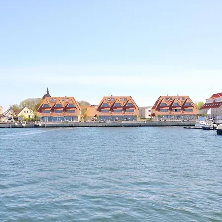 Hafenhaeuser Wiek Ferienwohnung 01 Wiek auf Rügen