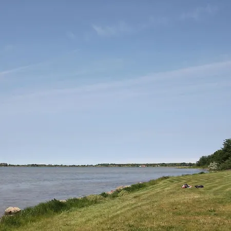 Hafenhaeuser Wiek Ferienwohnung 01 Wiek auf Rügen
