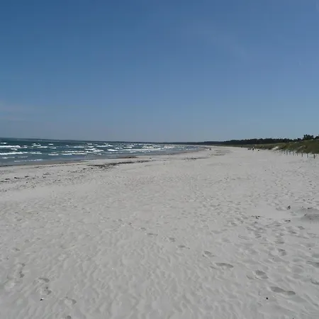 Apartament Hafenhaeuser Wiek Ferienwohnung 01 Wiek auf Rügen